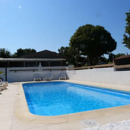 Camping Camping Le Bellevue Proche De Royan Barzan