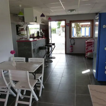 Camping Le Bellevue Proche De Royan